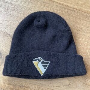 Vintage 90’s Pittsburgh penguins beanie